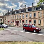 Hotel De Champagne 2*