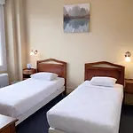 Hotel De Champagne 2*