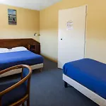 Hotel De Champagne 2*