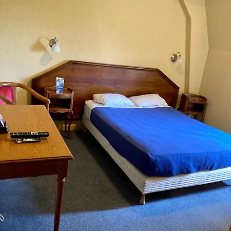 מלון De Champagne 2*