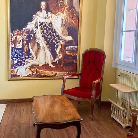 De Champagne מלון 2*