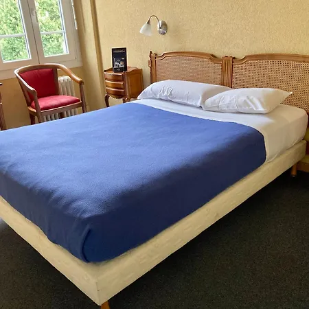 De Champagne Szálloda 2*