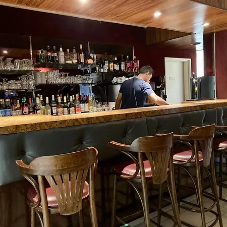 De Champagne מלון 2*