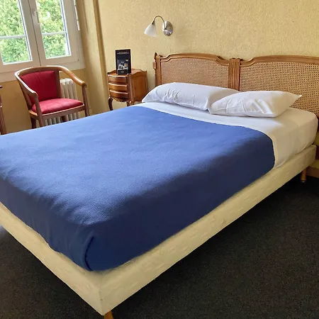 Hotel De Champagne 2*