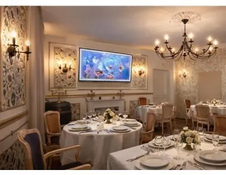 De Champagne Hotel