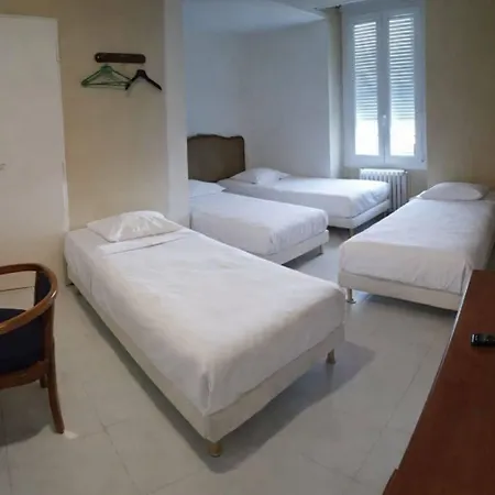 De Champagne Hotel 2*