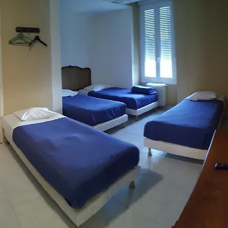 מלון De Champagne Ancerville (Moselle)