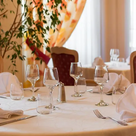 Hotel De Champagne