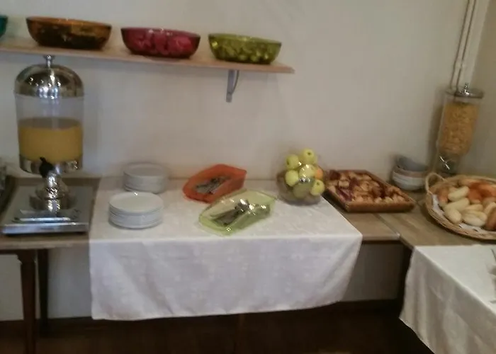 De Champagne Hotel 2*