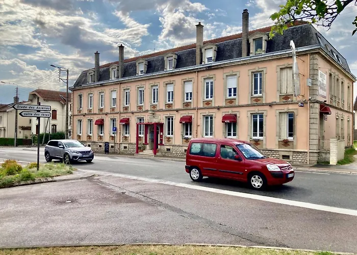 Hotel De Champagne 2*