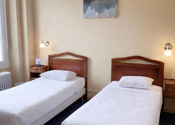 Hotel De Champagne 2*